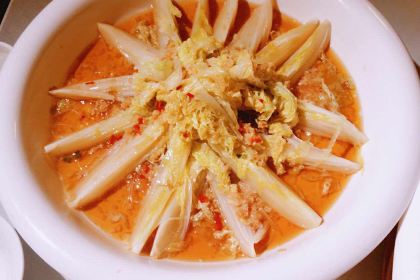 A WU HUANG HE DA LI YU ZHENG ZHOU TIAN ZE JIE DIAN