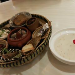 NEW WORLD YUN QIAN YI XIAN User Photo