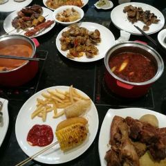 泉美国际美食汇 User Photo