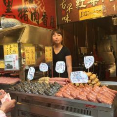 無敵黑豬肉香腸 User Photo