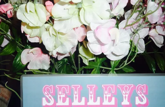 Selley's Coffee Shop & Restaurant