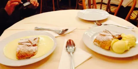 Konditorei Braun- Cafe Confectionary