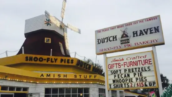 Dutch Haven Shoo-Fly Pies