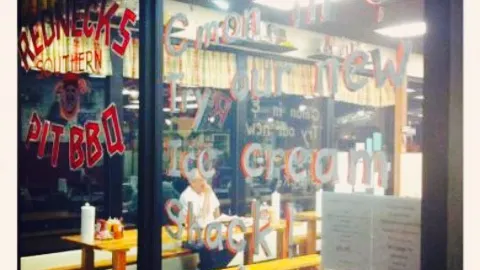 Floyd and Company Real Pit BBQ in Kingman