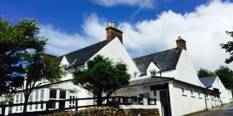 The Summer Isles Bar