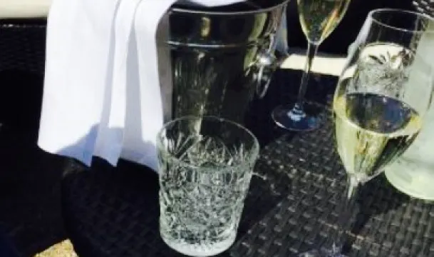 2takt Cafe & Brasserie