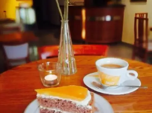 Stage Club And Restaurant