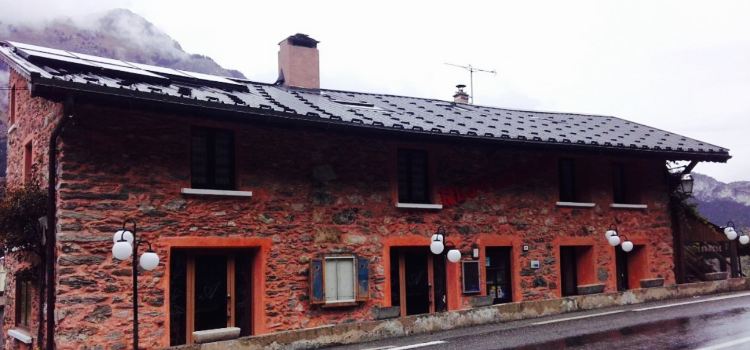 La Chaumiere