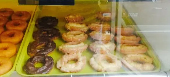 D'Lux Doughnuts