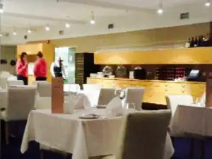 Riverside Restaurant