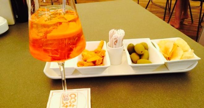 Molo44 lounge bar & bistrot
