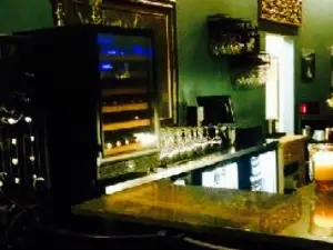 Angelina's Kitchen Italian Restaurant & Wine Bar