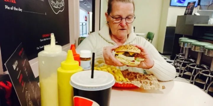 HoteI Ibis Restaurant