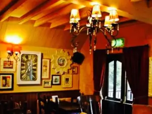 Horse Shoe Inn