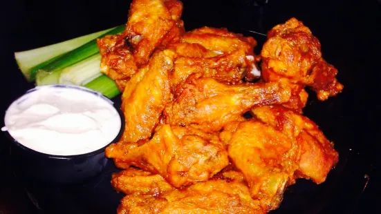Duff's Famous Wings in Orchard Park