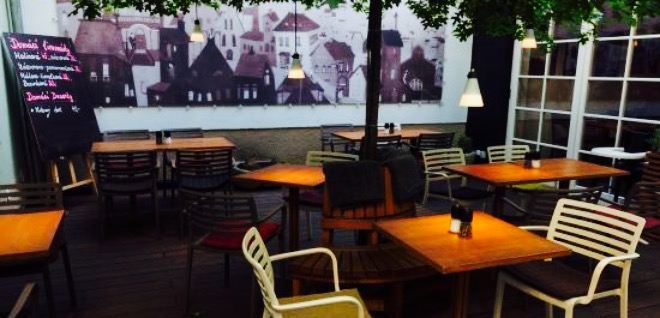 Hugo Bagel Cafe