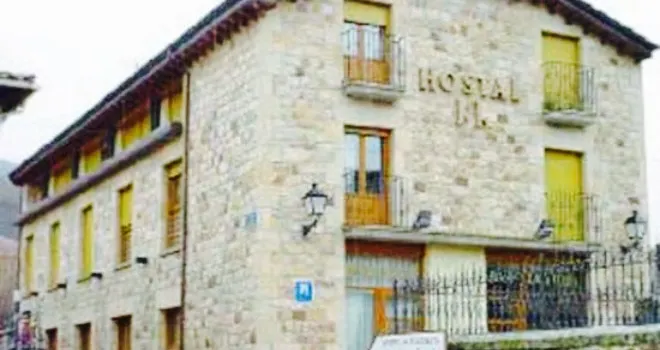 Hostal J J