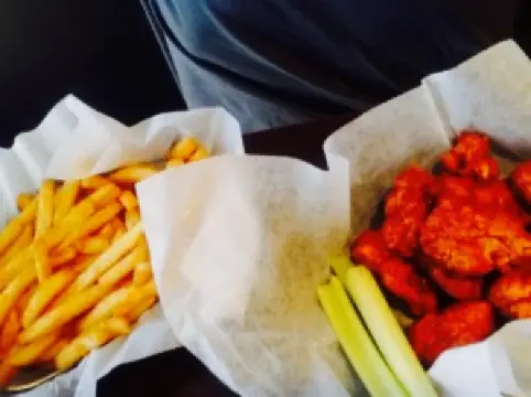 DJ's Dugout Sports Bar - Millard