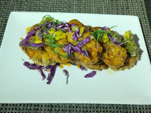 Highway Inn Kaka'ako