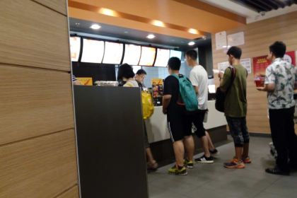 麦当劳(新郑国际机场店)