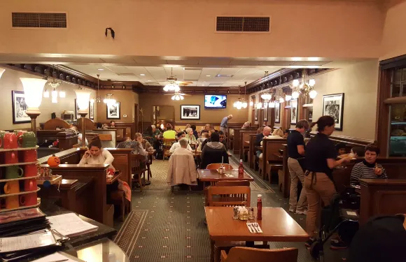 Yours Truly Restaurant Mentor