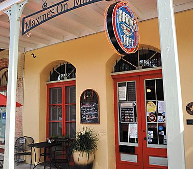 Maxine's Cafe & Bakery