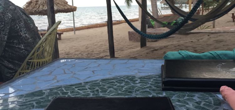 Barracuda Bar and Grill at Beaches and Dreams
