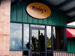 Mickey's Top Sirloin