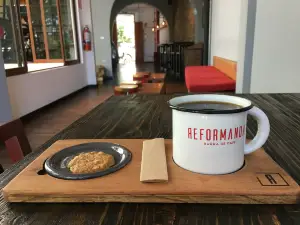 Reformanda - Barra de café