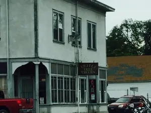 Triple Tree Tavern