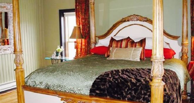 Riverside Bed & Breakfast