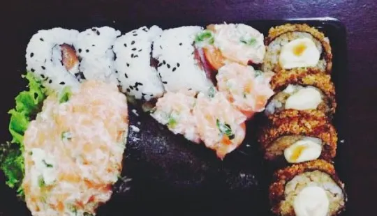 Tusa Sushi Bar & Delivery