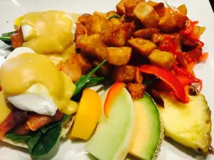 ALE - Amberwood Lounge & Eatery