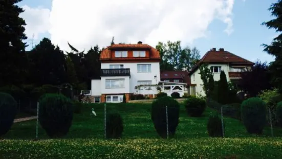 Harzer Schnitzelhaus & Waffelbackerei