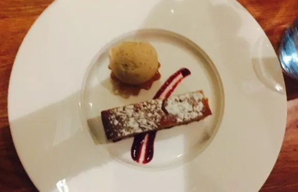 Del Amitri Restaurant