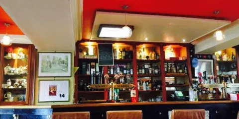 Sean Collins & Sons Bar