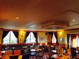 Applewood Farm - Farmhouse Inns