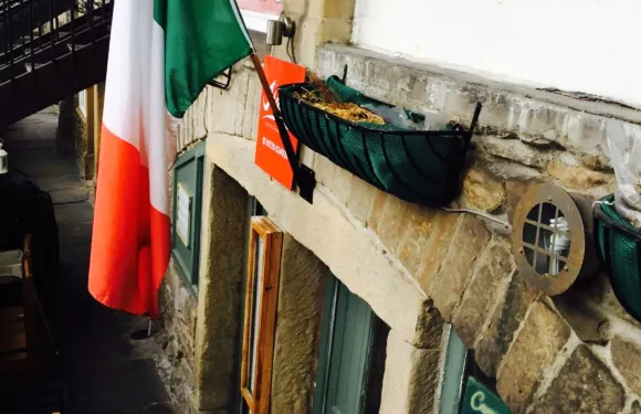 Ye Olde Naked Man Cafe