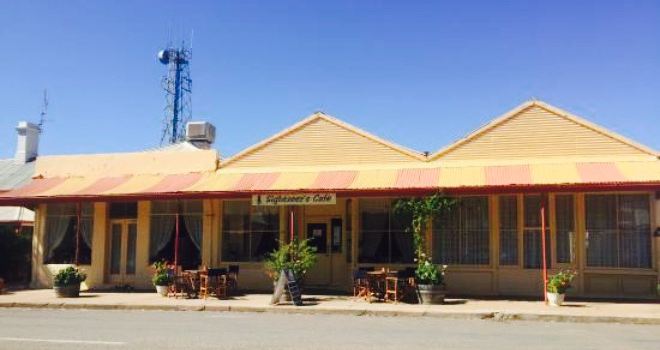Sightseer's Cafe