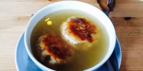 Mitt'n drin Cafe - Bistro