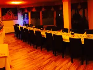Tandoori Hut