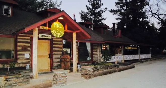 Pine House Cafe & Tavern