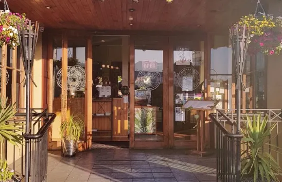 塔利斯曼酒店及餐廳