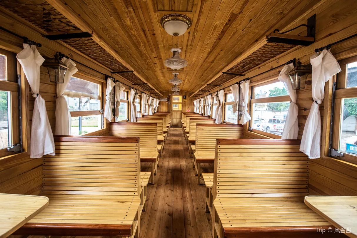 3_Jianshui Excursion Train