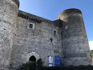 Castello Ursino e Museo Civico