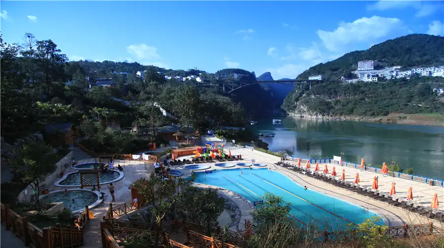 Hotels near Liuguanghe Scenic Area