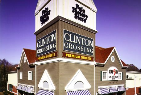 Clinton Crossing Premium Outlets