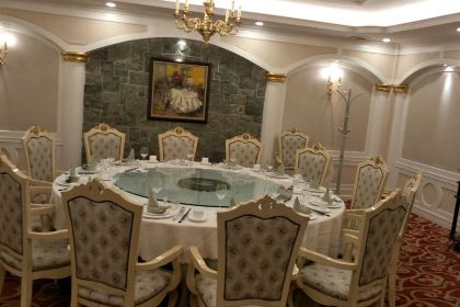 鹤壁迎宾馆餐饮部