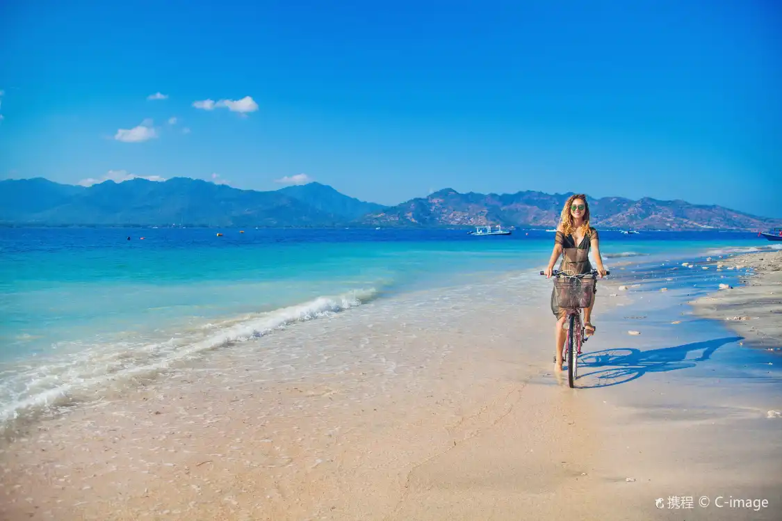 Hotels near Gili Air Island