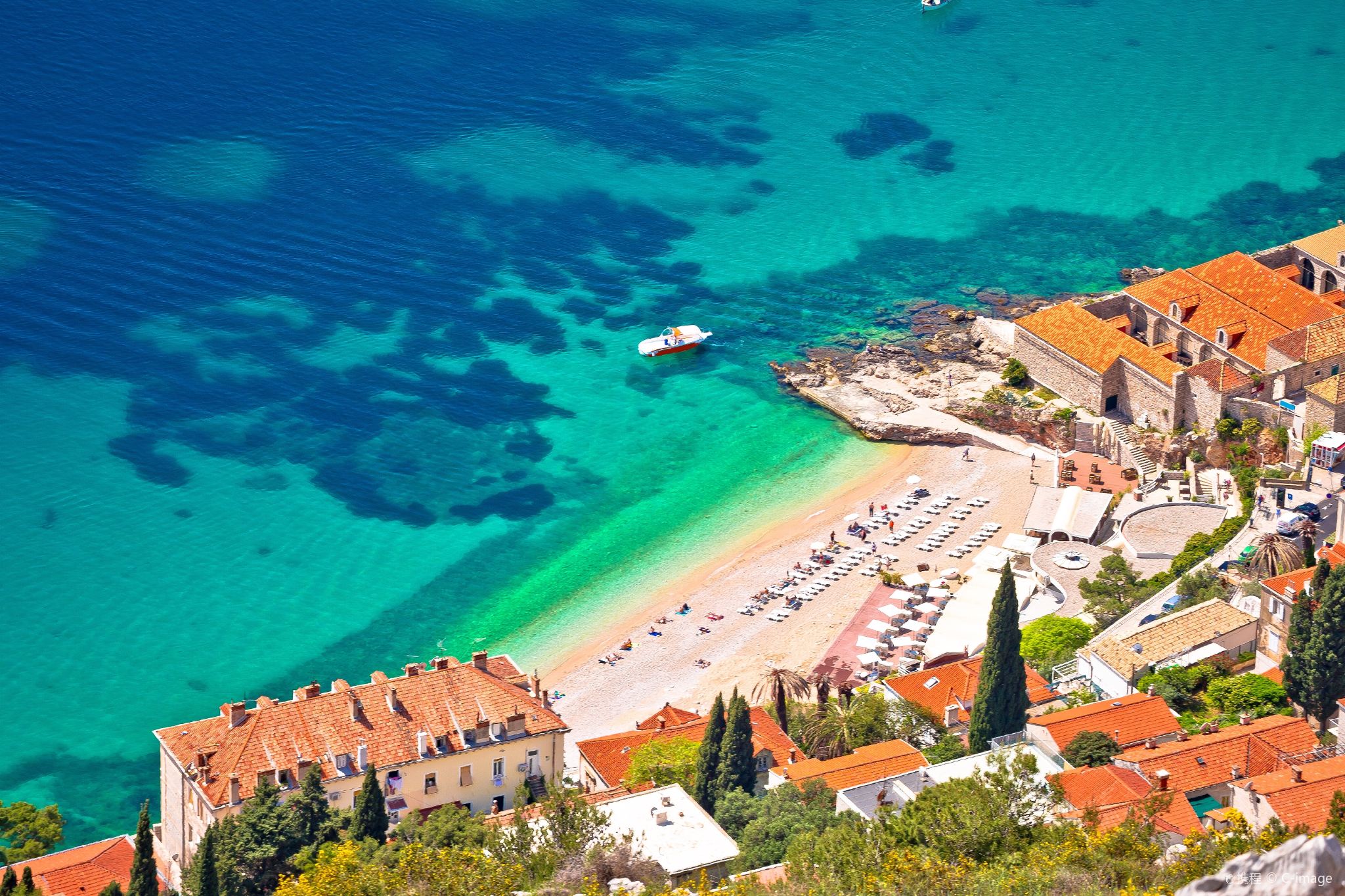 Croatia Dubrovnik: speedboating tour to Blue Cave + Green Cave + Black Cave + Sunj Beach, 4h